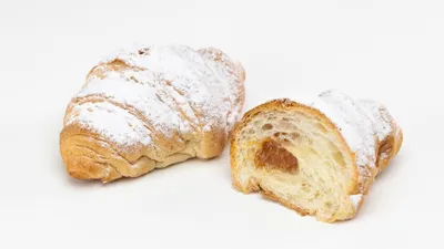 Croissant s ovocnou náplní